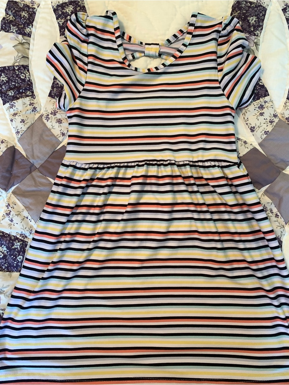 Girls' Short Sleeve Striped Casual Dress in Multicolor Stripes
